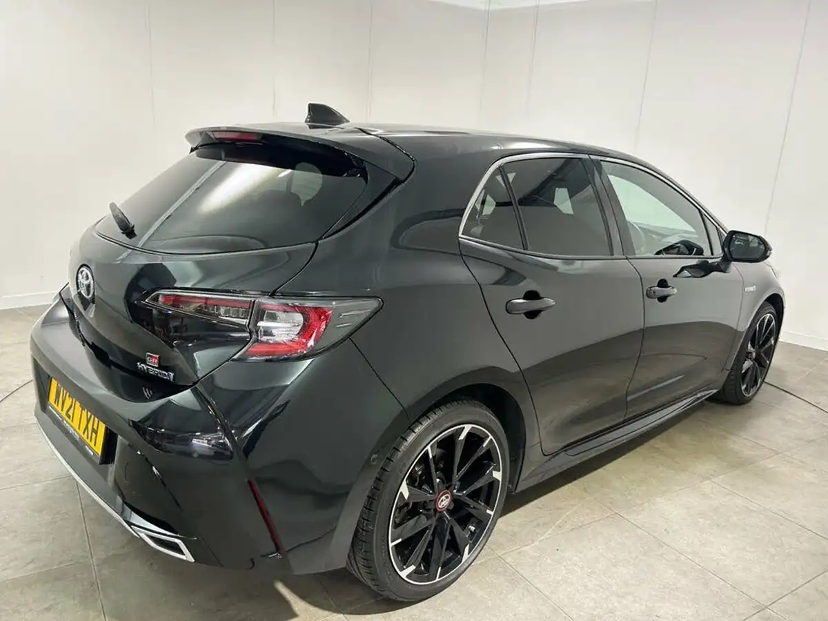 2021-toyota-corolla-18-vvt-i-gr-sport-trk-hatchback-big-33