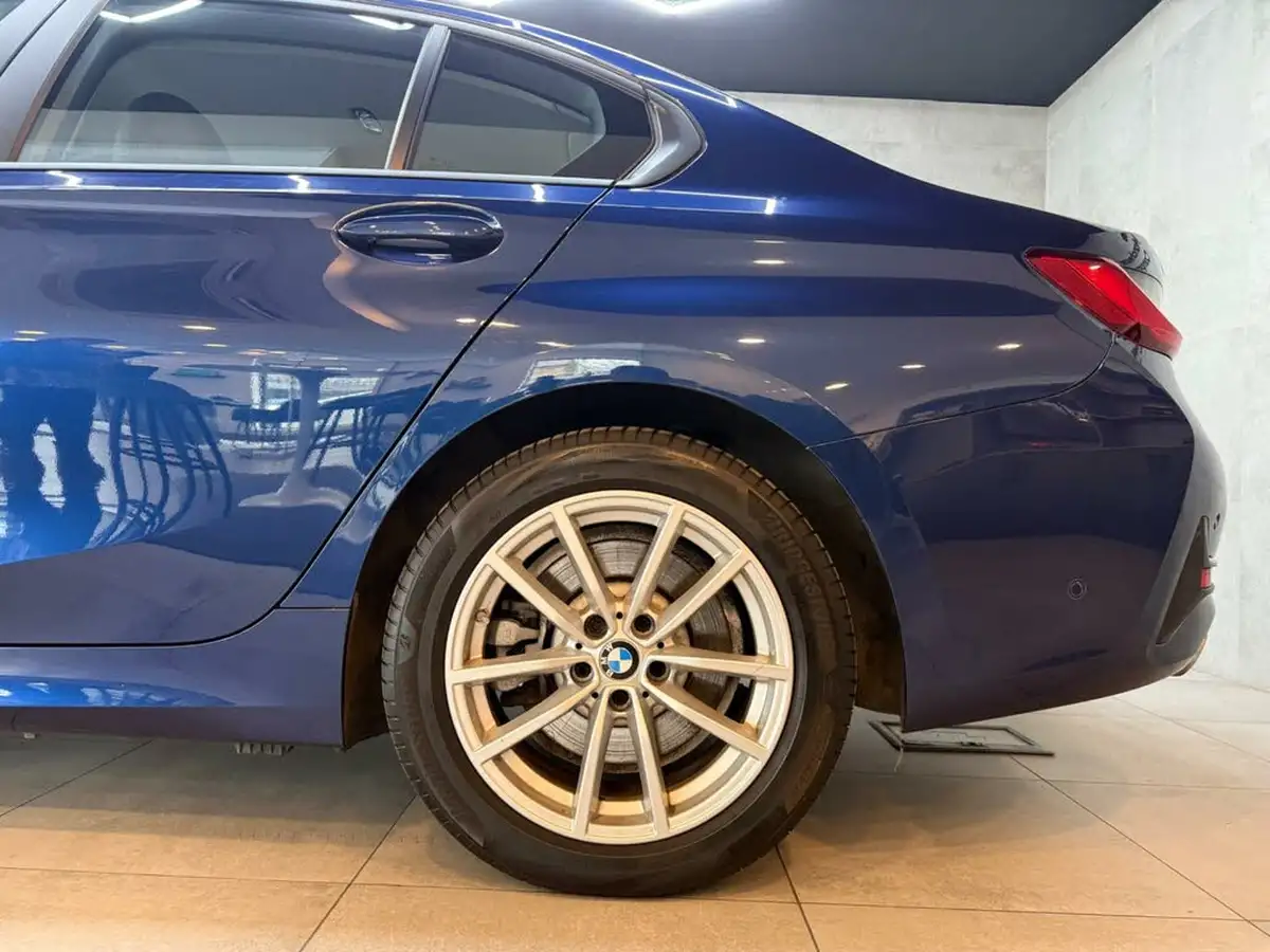 2020-bmw-3-series-20-330e-se-pro-saloon-4d-big-28