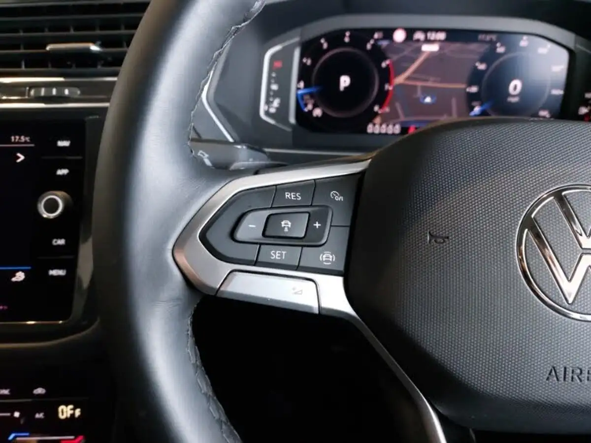2023-volkswagen-tiguan-allspace-15-tsi-life-big-9