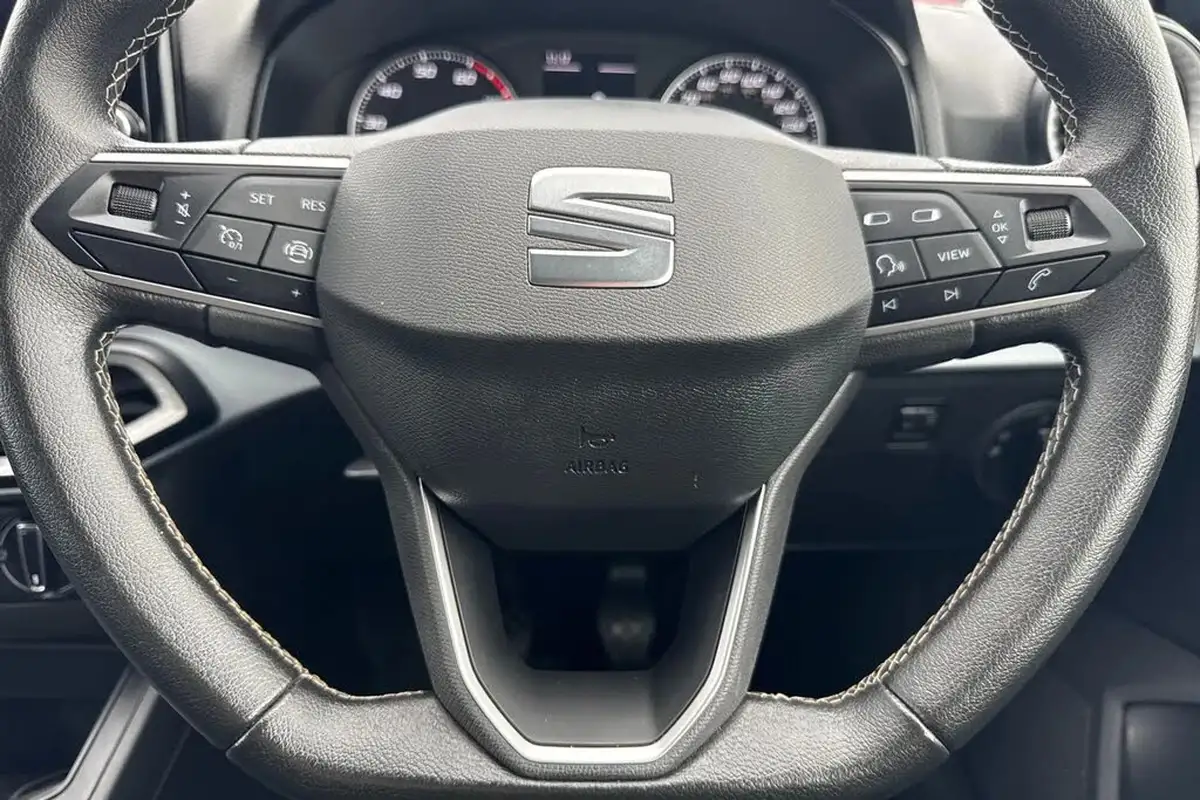 2022-seat-ibiza-10-tsi-se-edition-big-34