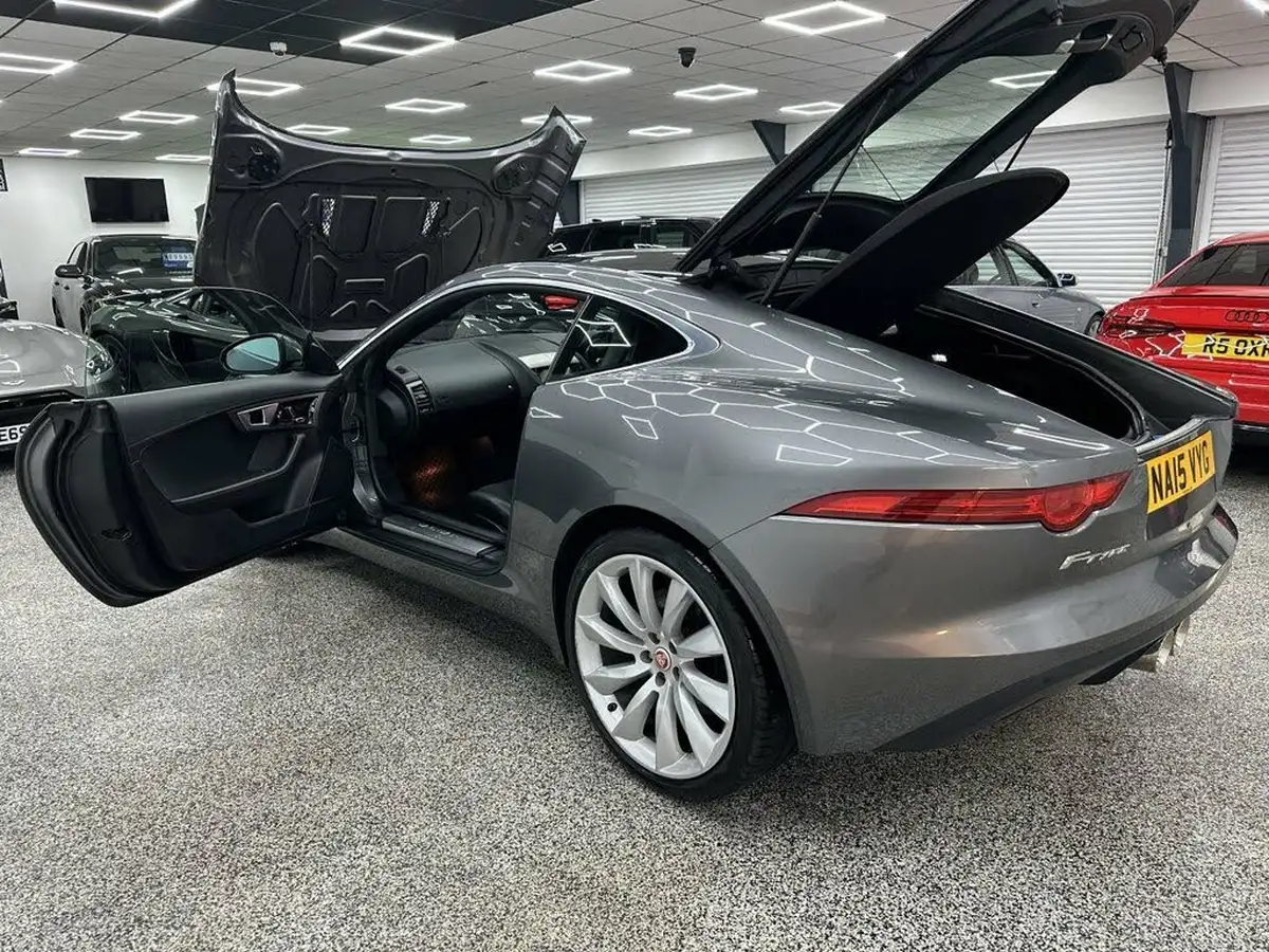 2015-jaguar-f-type-30-v6-coupe-quickshift-big-11