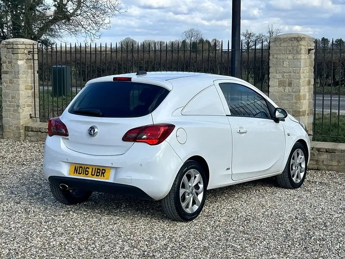 2016-vauxhall-corsavan-13td-sportive-big-4