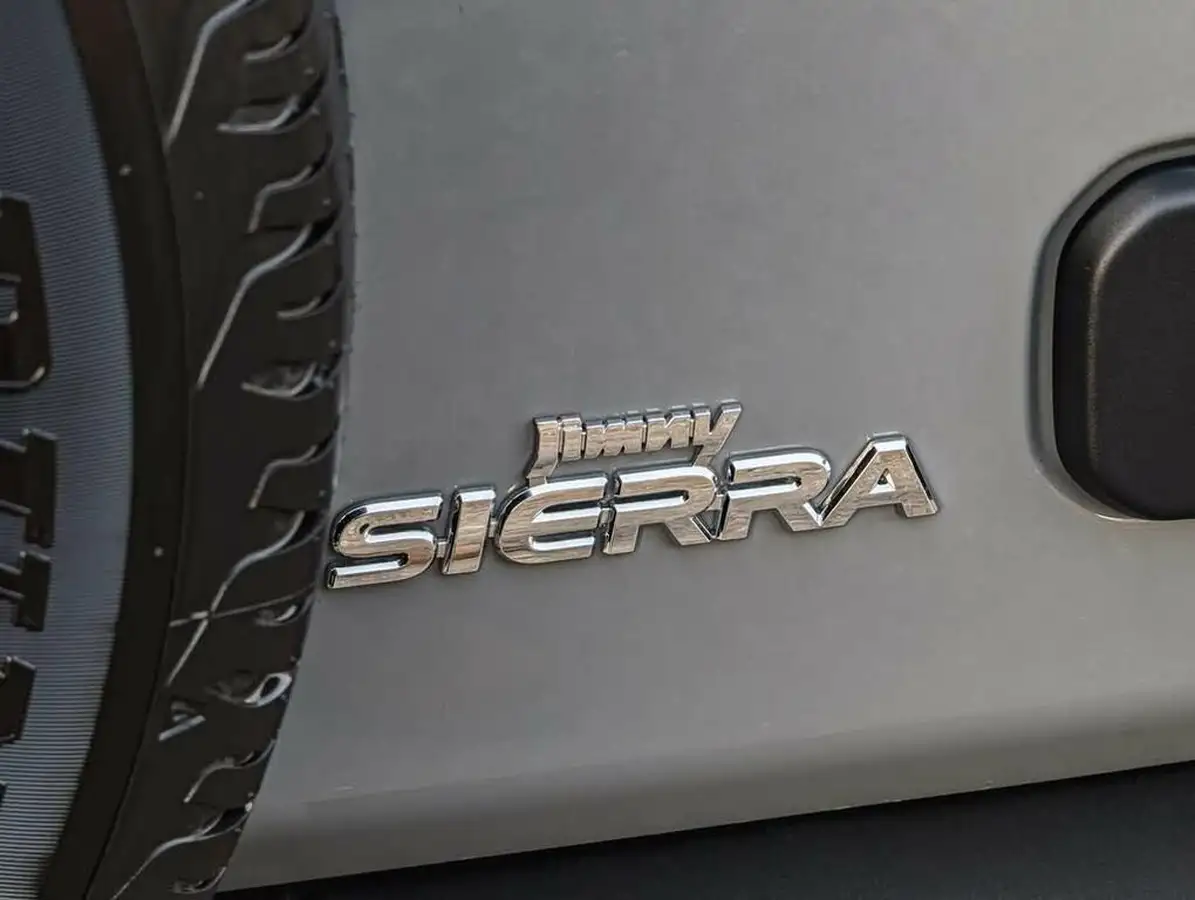 2024-suzuki-jimny-15-light-commercial-allgrip-big-15
