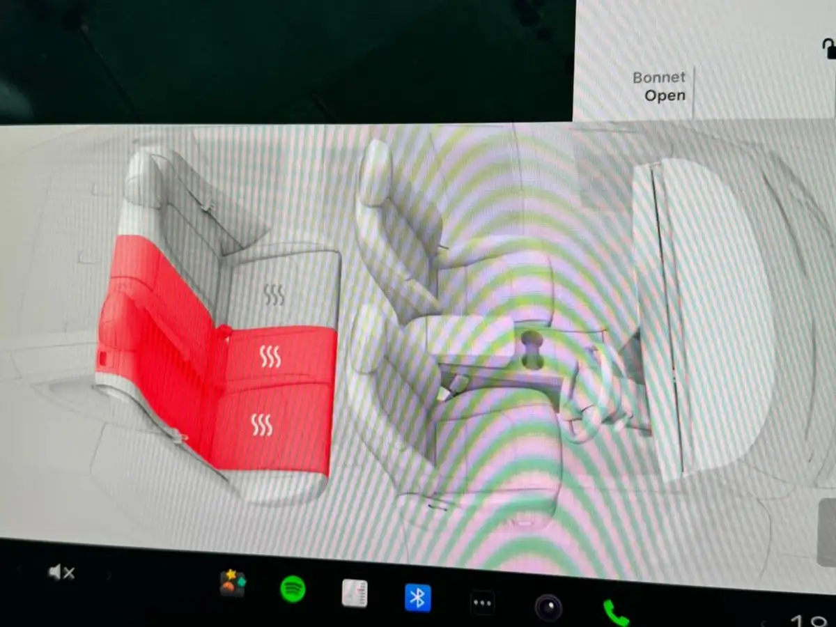 2022-tesla-model-y-e-rwd-big-13