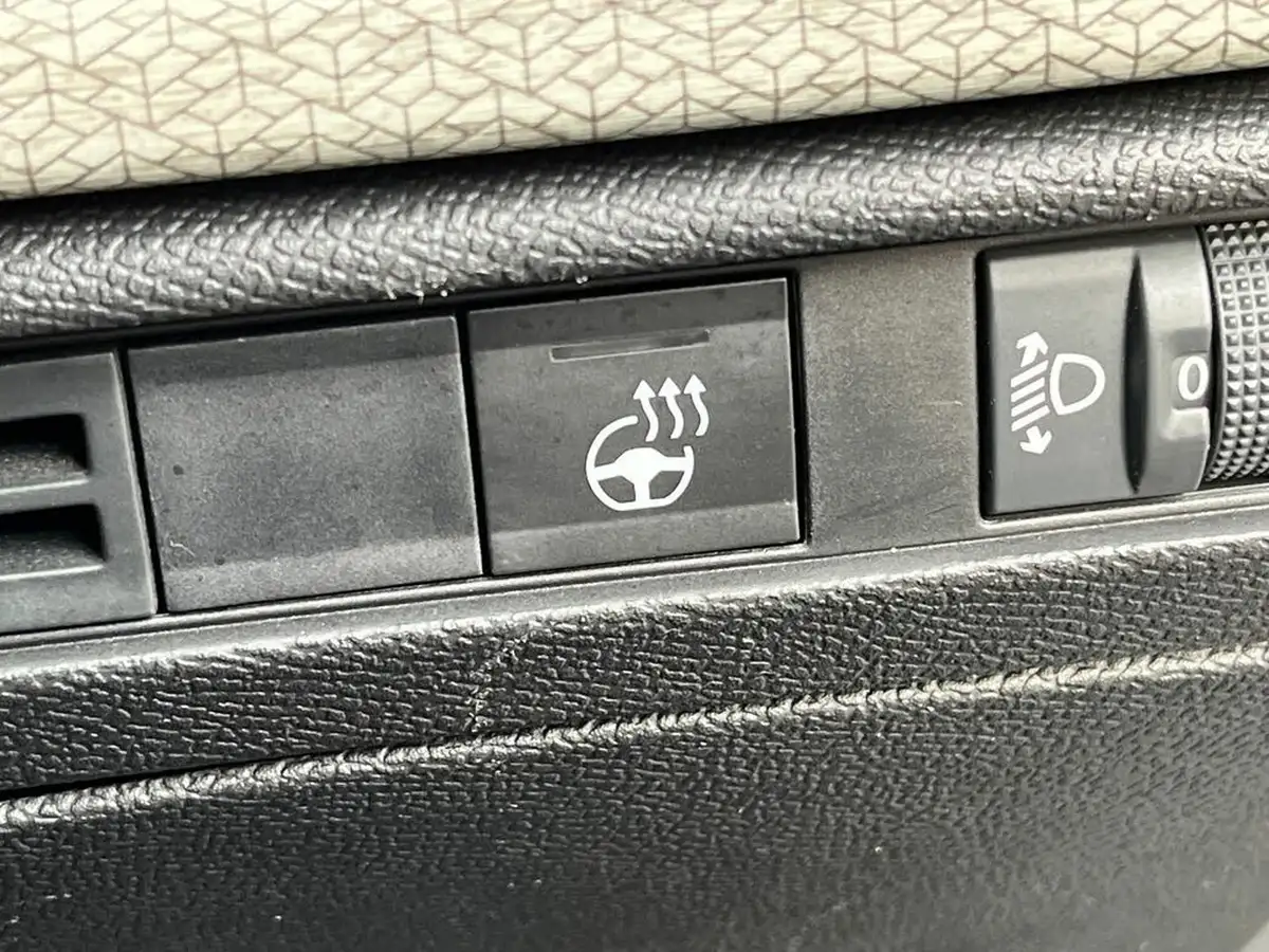 2023-citroen-c5-x-12-puretech-shine-big-19