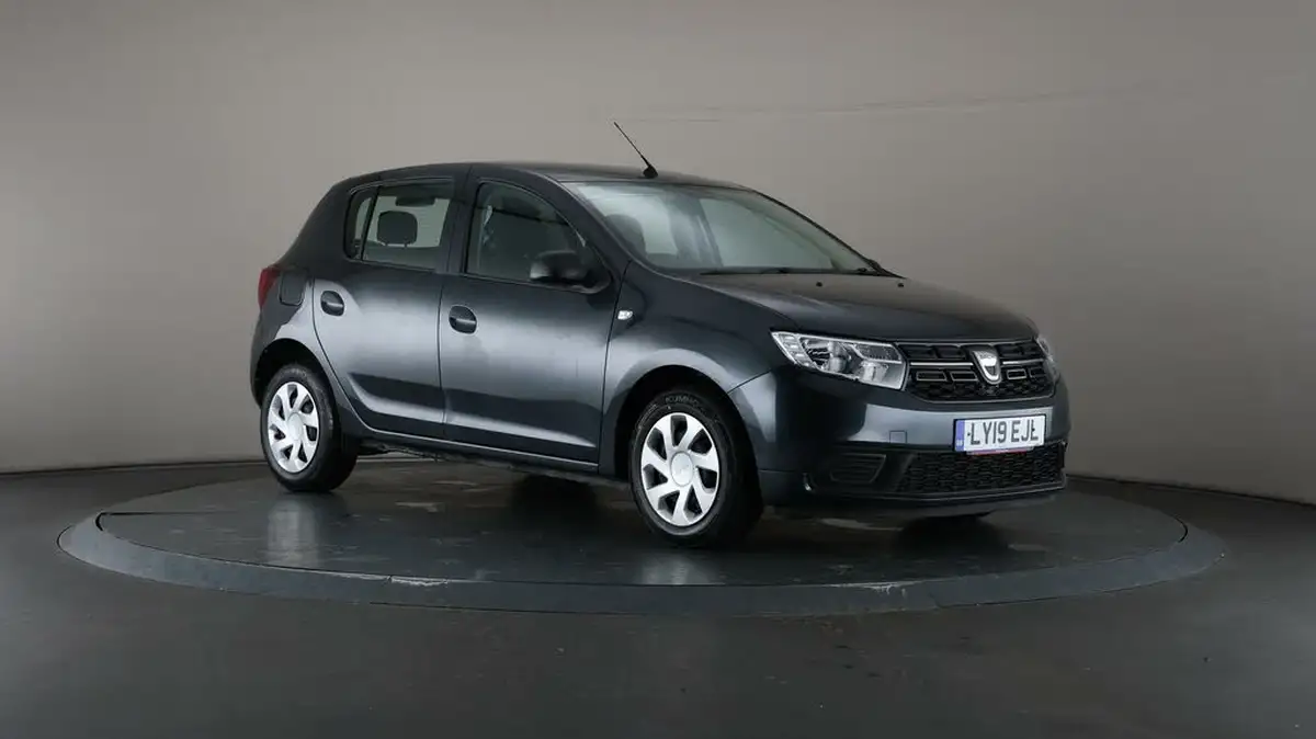 2019-dacia-sandero-10-sce-essential-big-1