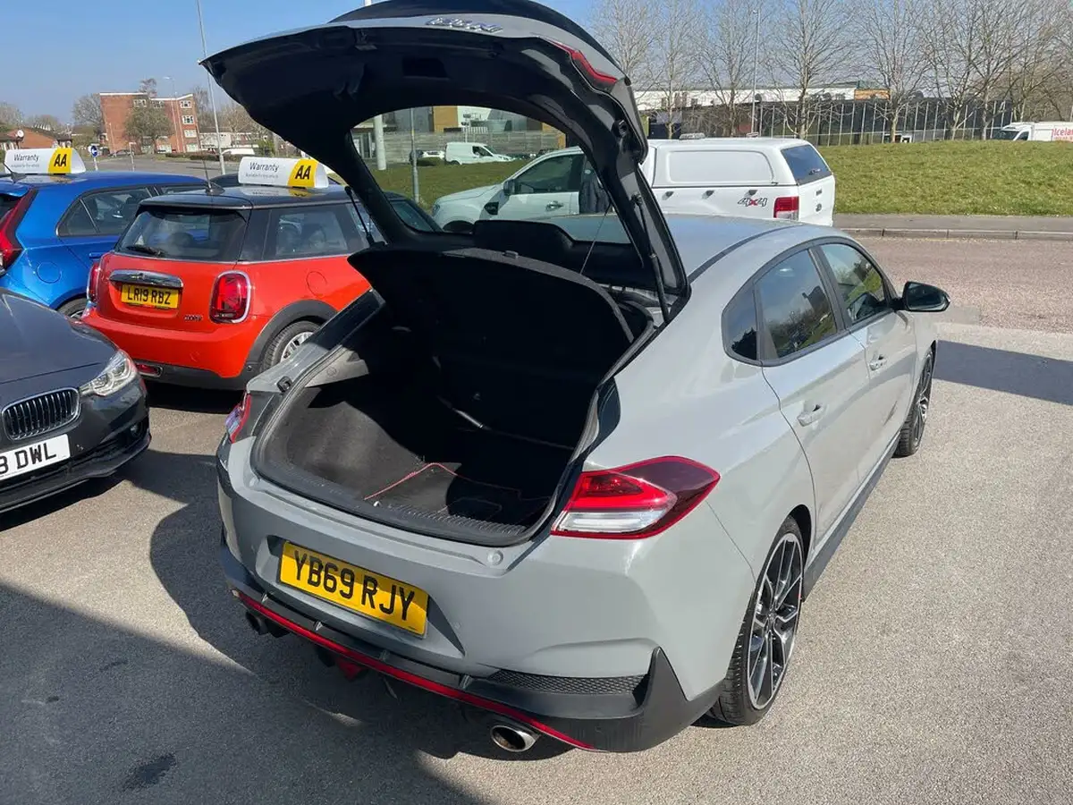 2019-hyundai-i30-n-20-t-gdi-n-performance-fastback-big-11
