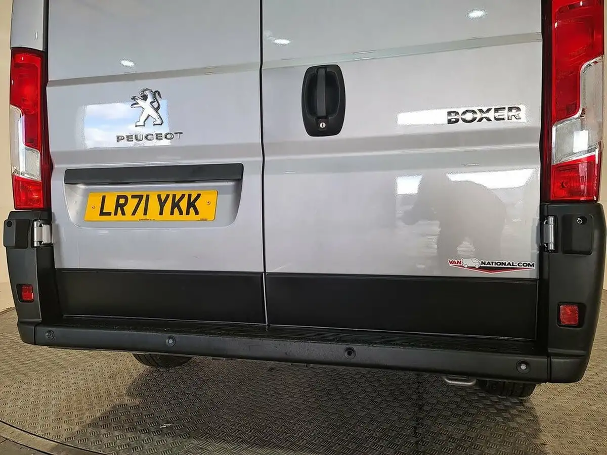 2021-peugeot-boxer-22-bluehdi-professional-335-l3-h2-140bhpeu6dt-panel-big-25