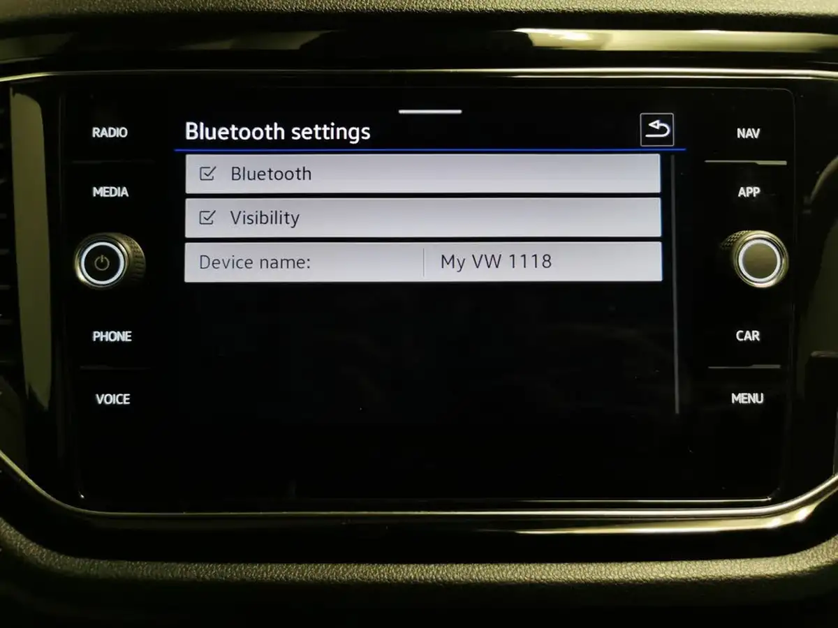 2021-volkswagen-t-roc-10-tsi-black-edition-110ps-big-21