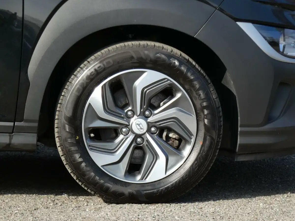 2023-hyundai-kona-16-gdi-se-connect-big-32