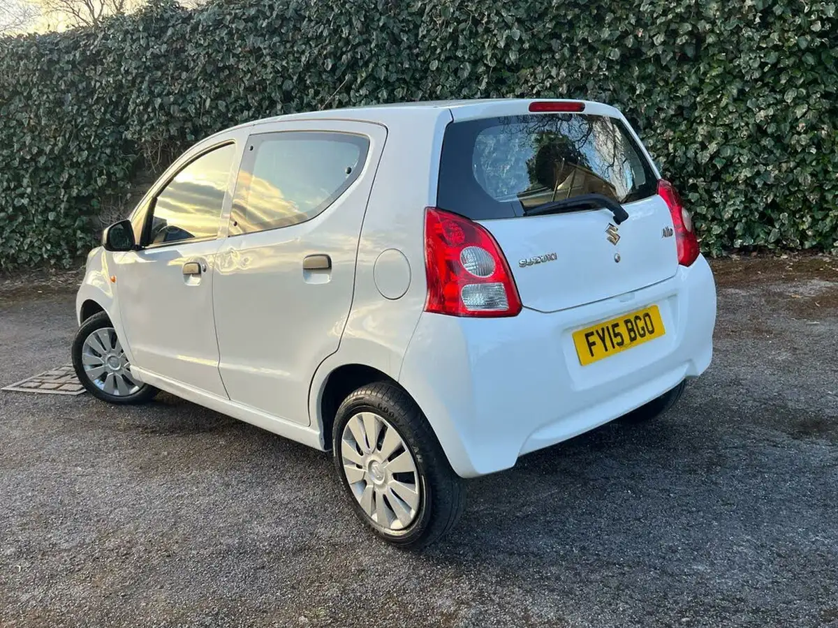 2015-suzuki-alto-10-sz-big-44