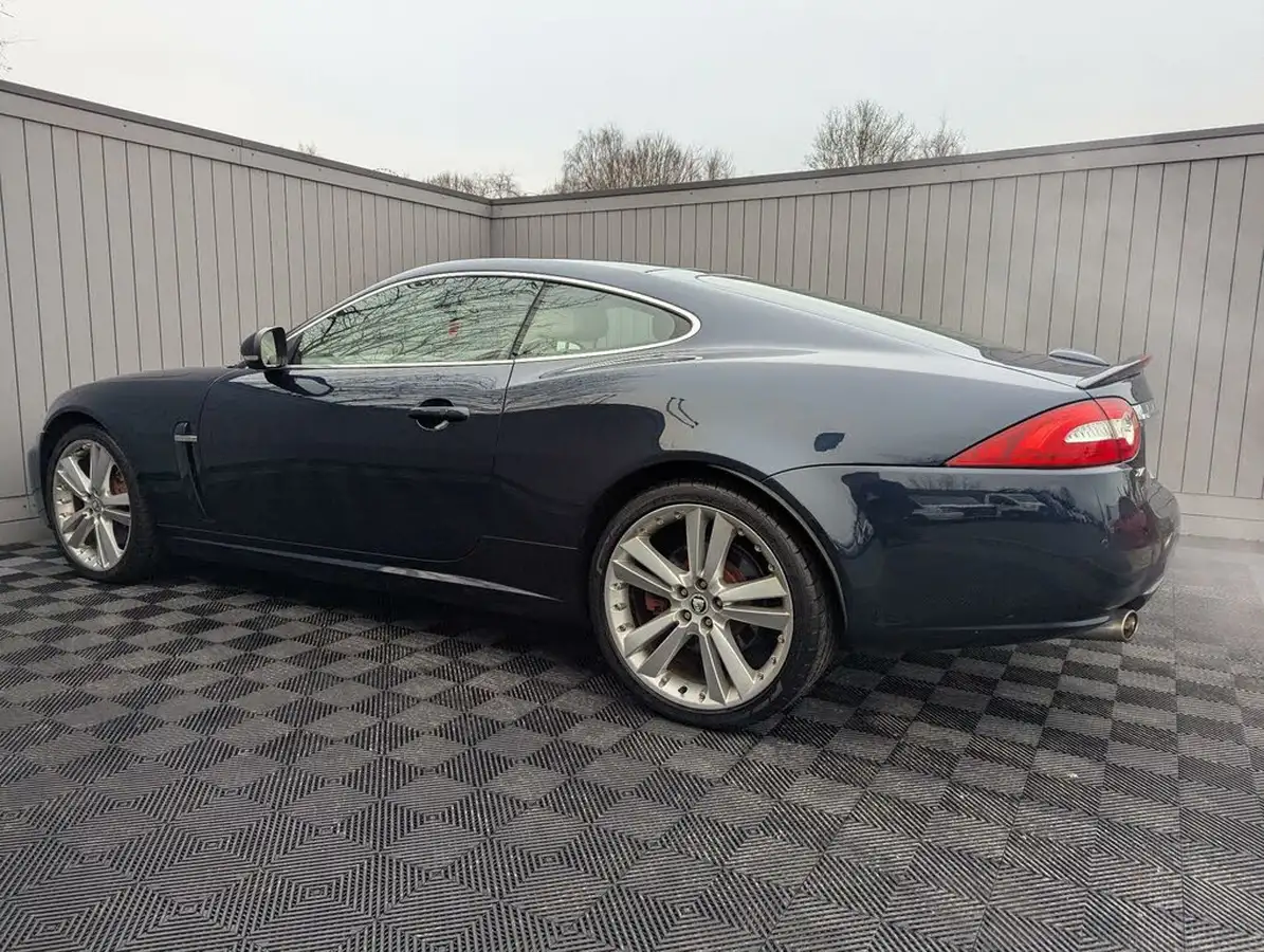 2010-jaguar-xk-50-portfolio-coupe-big-40