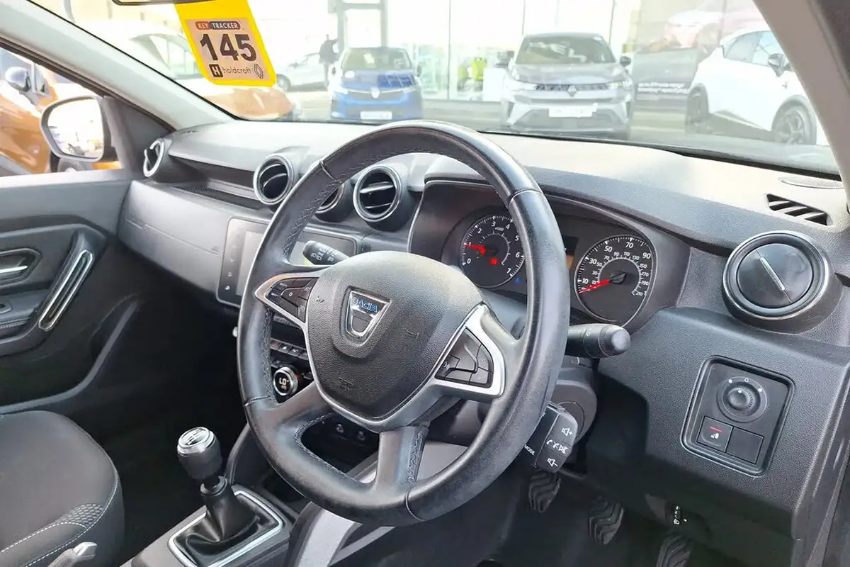 2022-dacia-duster-09-tce-prestige-big-24