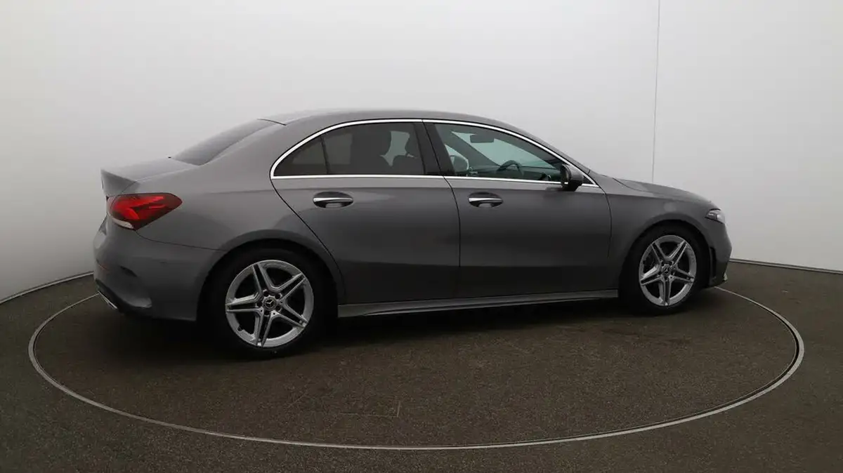 2019-mercedes-benz-a-class-15d-a180d-amg-line-premium-saloon-4d-7g-dct-big-42