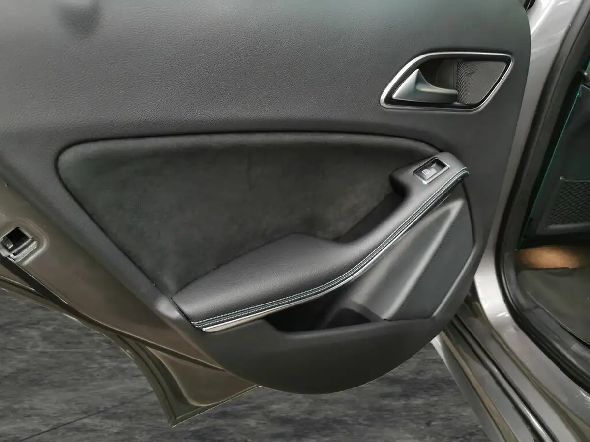 2016-mercedes-benz-a-class-21d-a220d-motorsport-edition-premiumss-big-25