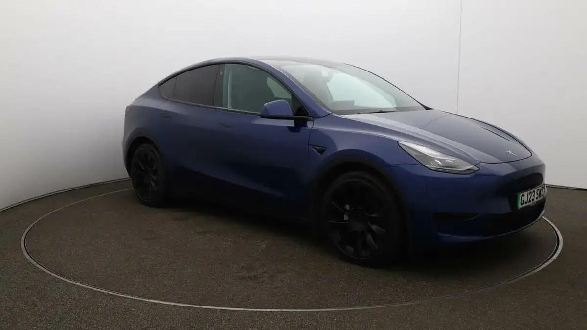 2023-tesla-model-y-e-rwd-big-41