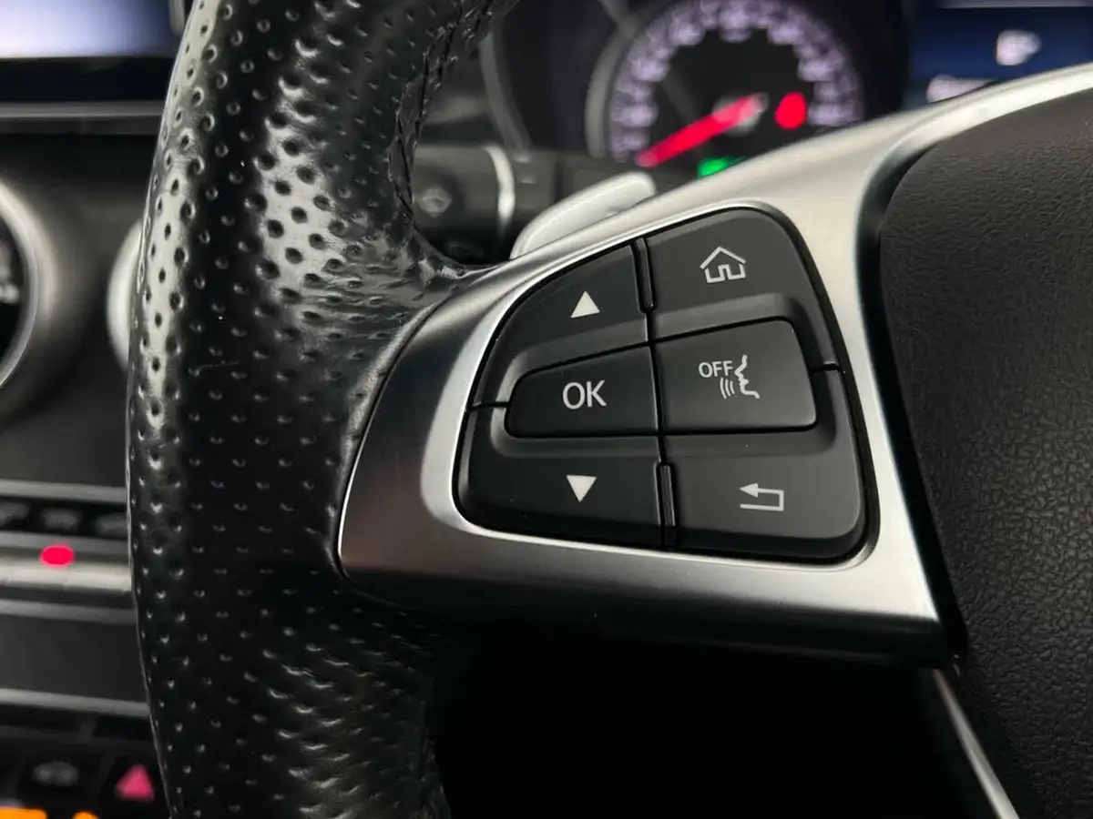 2016-mercedes-benz-c-class-21d-c220d-amg-line-170ps-ss-saloon-4d-auto-big-16