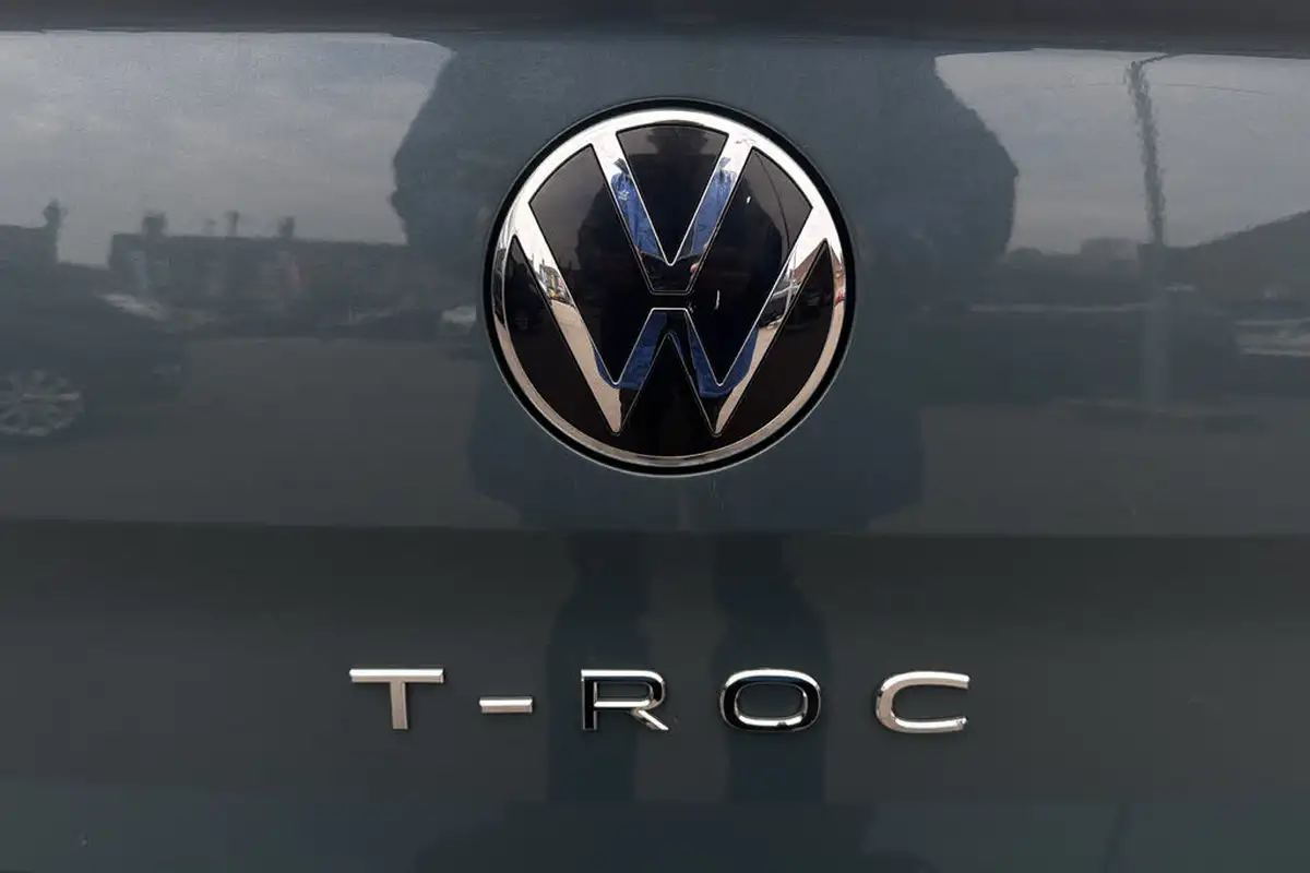 2023-volkswagen-t-roc-15-tsi-life-dsg-big-23