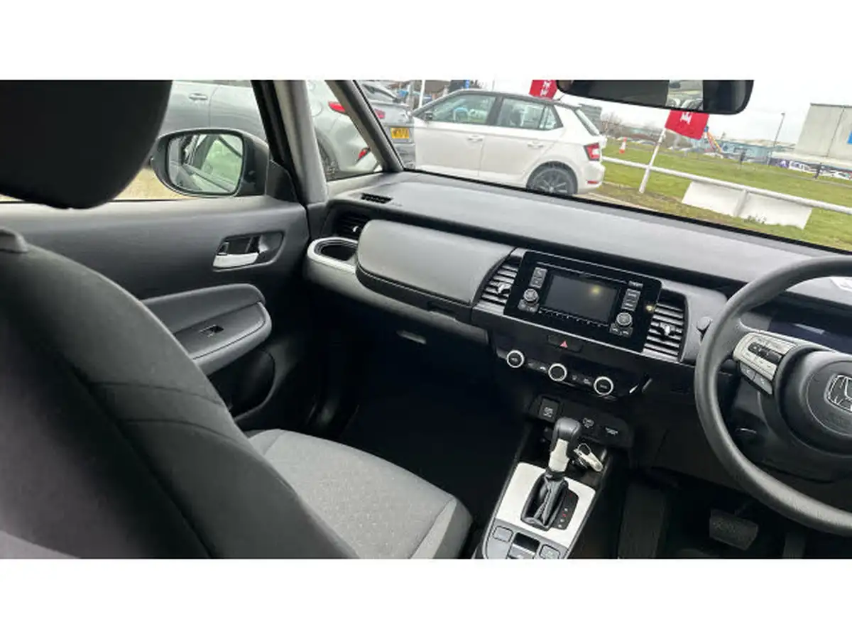 2022-honda-jazz-15-i-mmd-se-109ps-big-13