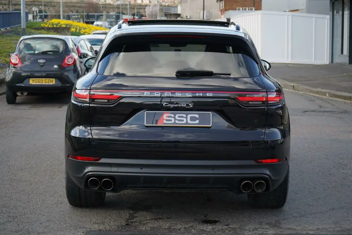 2019-porsche-cayenne-30-v6-s-big-9