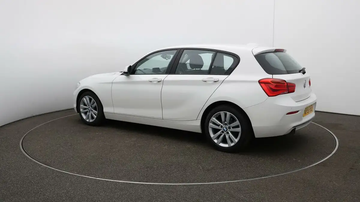2019-bmw-1-series-15-118i-sport-138bhp-5d-big-27
