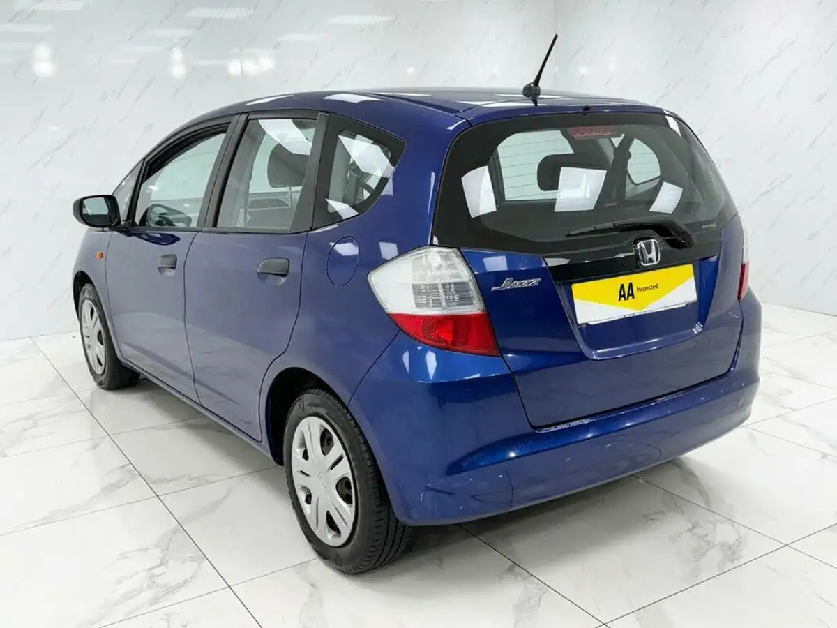 2009-honda-jazz-12-s-1198cc-big-7