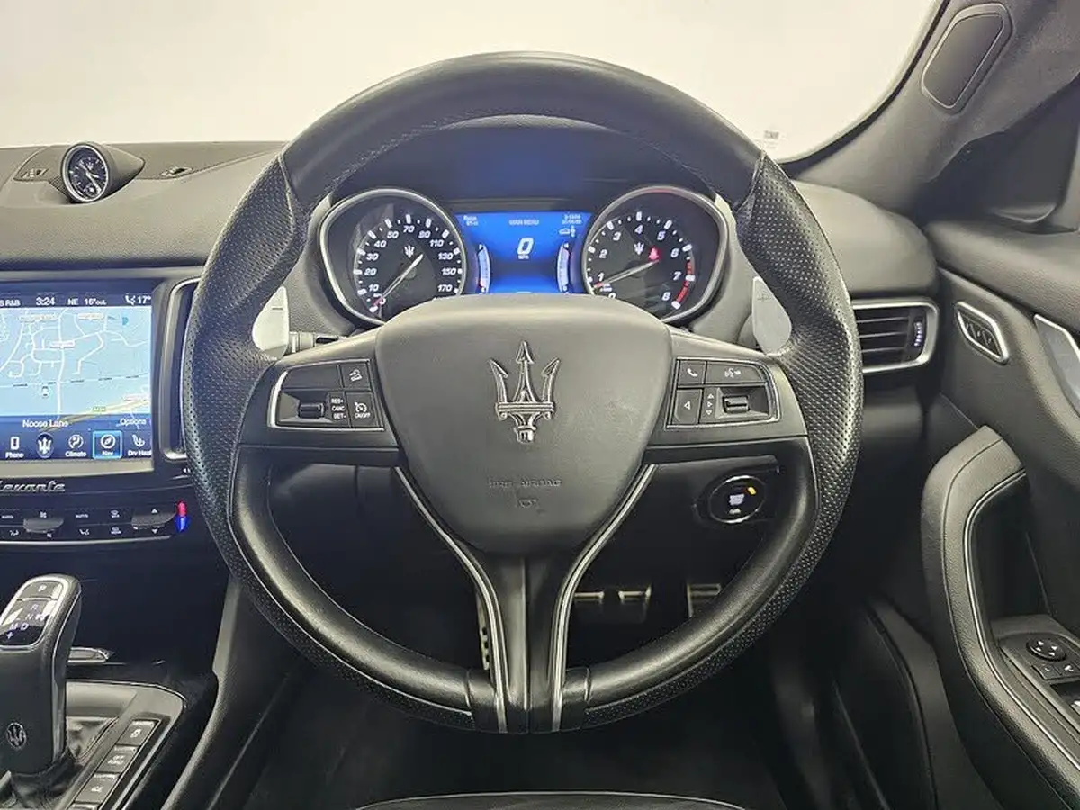 2021-maserati-levante-30-gransport-big-25