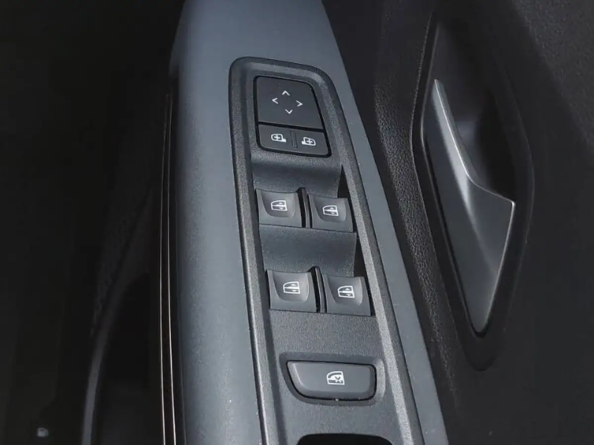 2023-dacia-jogger-16-tce-extreme-big-18