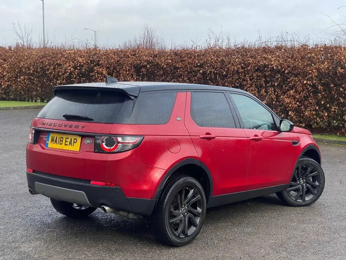 2018-land-rover-discovery-sport-20td4-hse-black-big-16