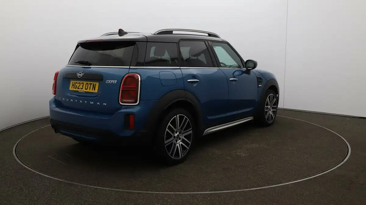 2023-mini-countryman-15-cooper-exclusive-premium-big-7