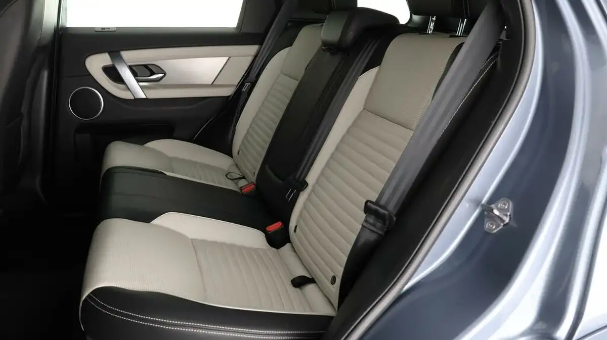 2022-land-rover-discovery-sport-20-d200-urban-edition-big-16