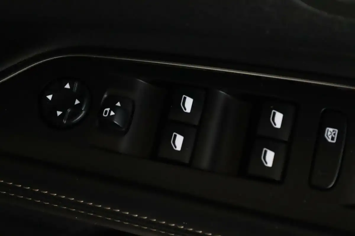 2020-peugeot-5008-suv-15-bluehdi-gt-line-big-16