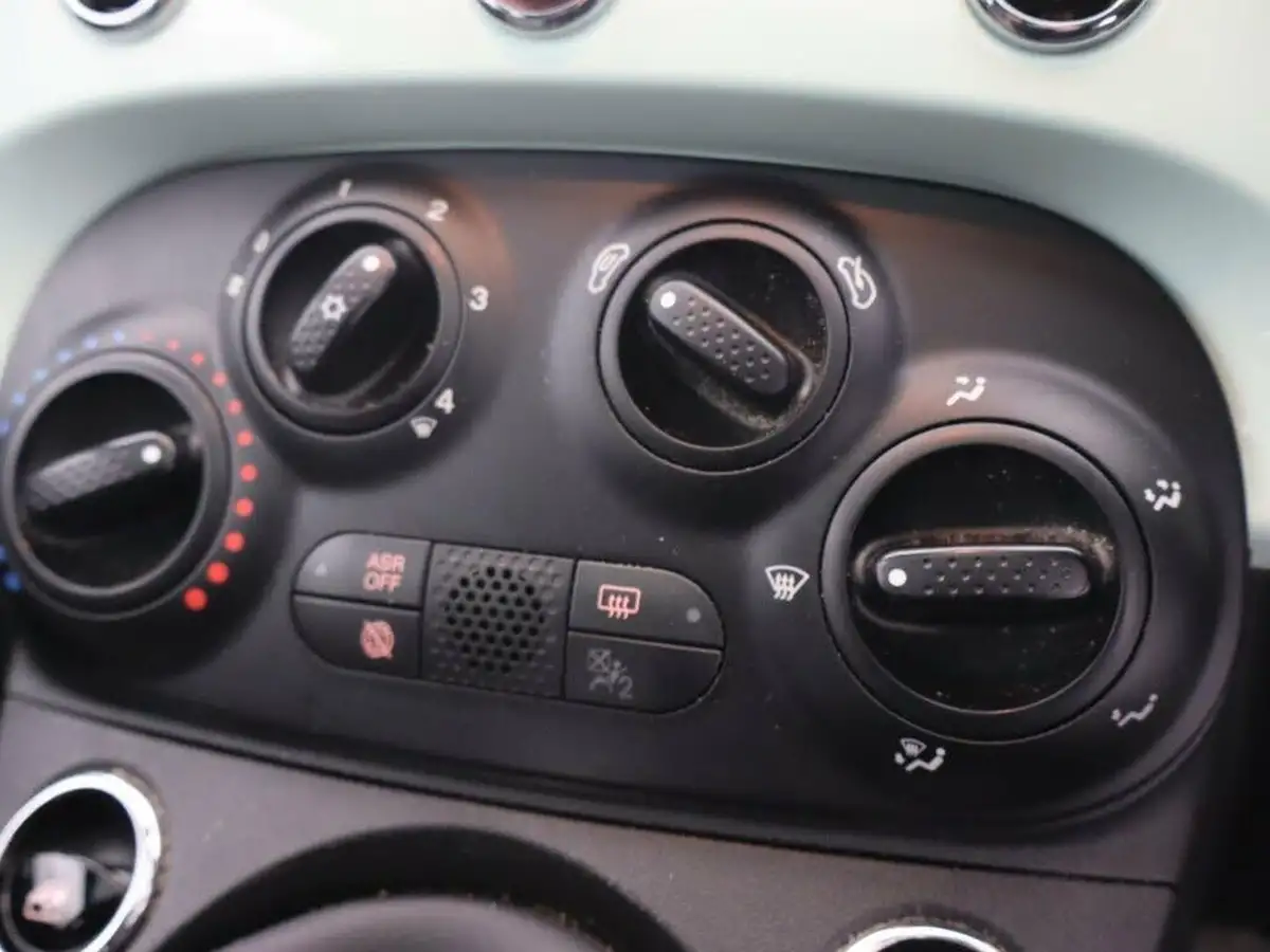 2021-fiat-500-10-lounge-big-26