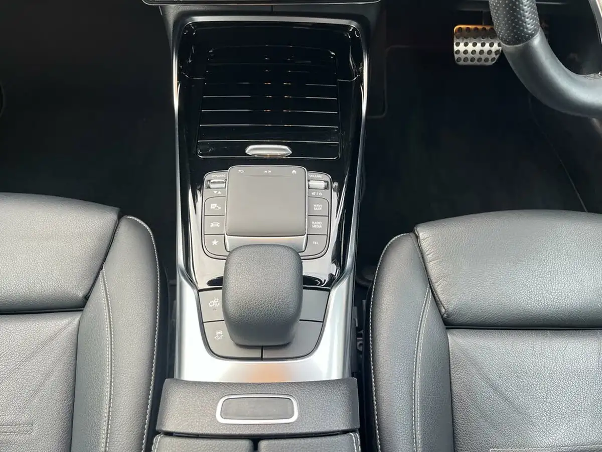 2020-mercedes-benz-cla-20-cla-35-amg-coupe-4d-big-36