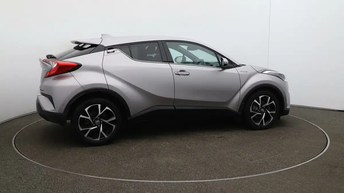 2019-toyota-c-hr-18-vvt-i-design-big-48