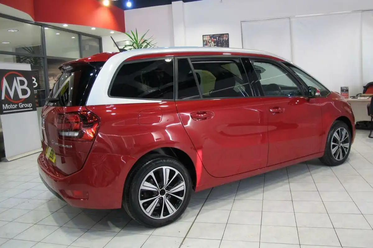 2019-citroen-grand-c4-spacetourer-12-puretech-feel-big-8