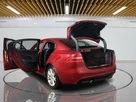 2017-jaguar-xe-20i-prestige-200ps-ss-1999cc-small-8