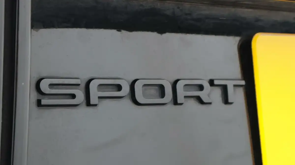 2021-land-rover-discovery-sport-20-d200-r-dynamic-s-plus-big-21