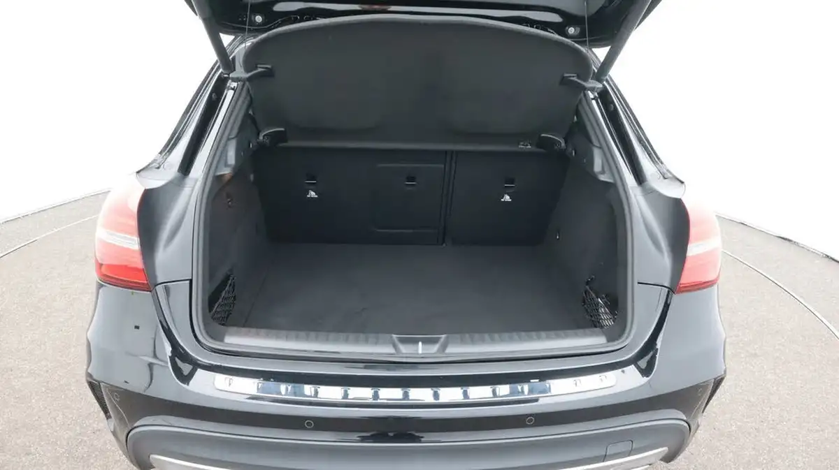2020-mercedes-benz-gla-class-16-gla-180-amg-line-edition-7g-dct-big-17