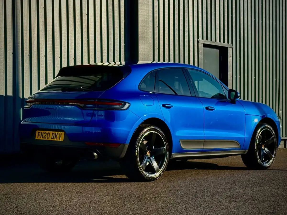 2020-porsche-macan-30-v6-s-big-4