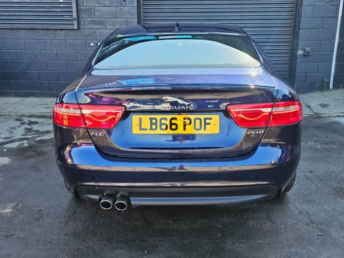 2017-jaguar-xe-20d-r-sport-180ps-1999cc-auto-big-9