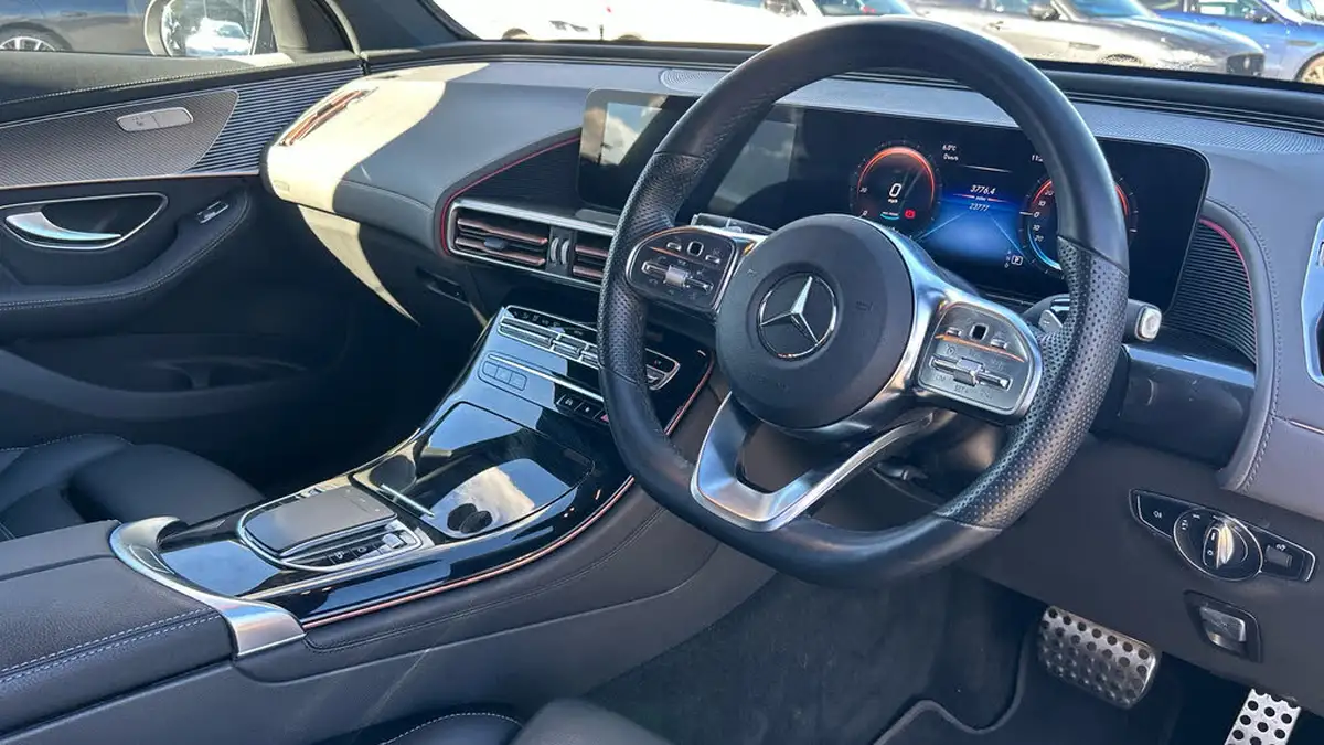 2021-mercedes-benz-eqc-e-eqc-400-amg-line-big-21