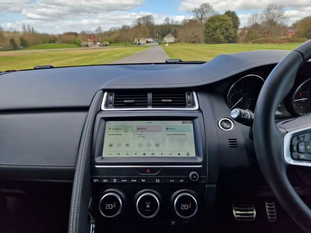 2019-jaguar-e-pace-20-i4d-r-dynamic-se-180ps-awd-auto-big-14