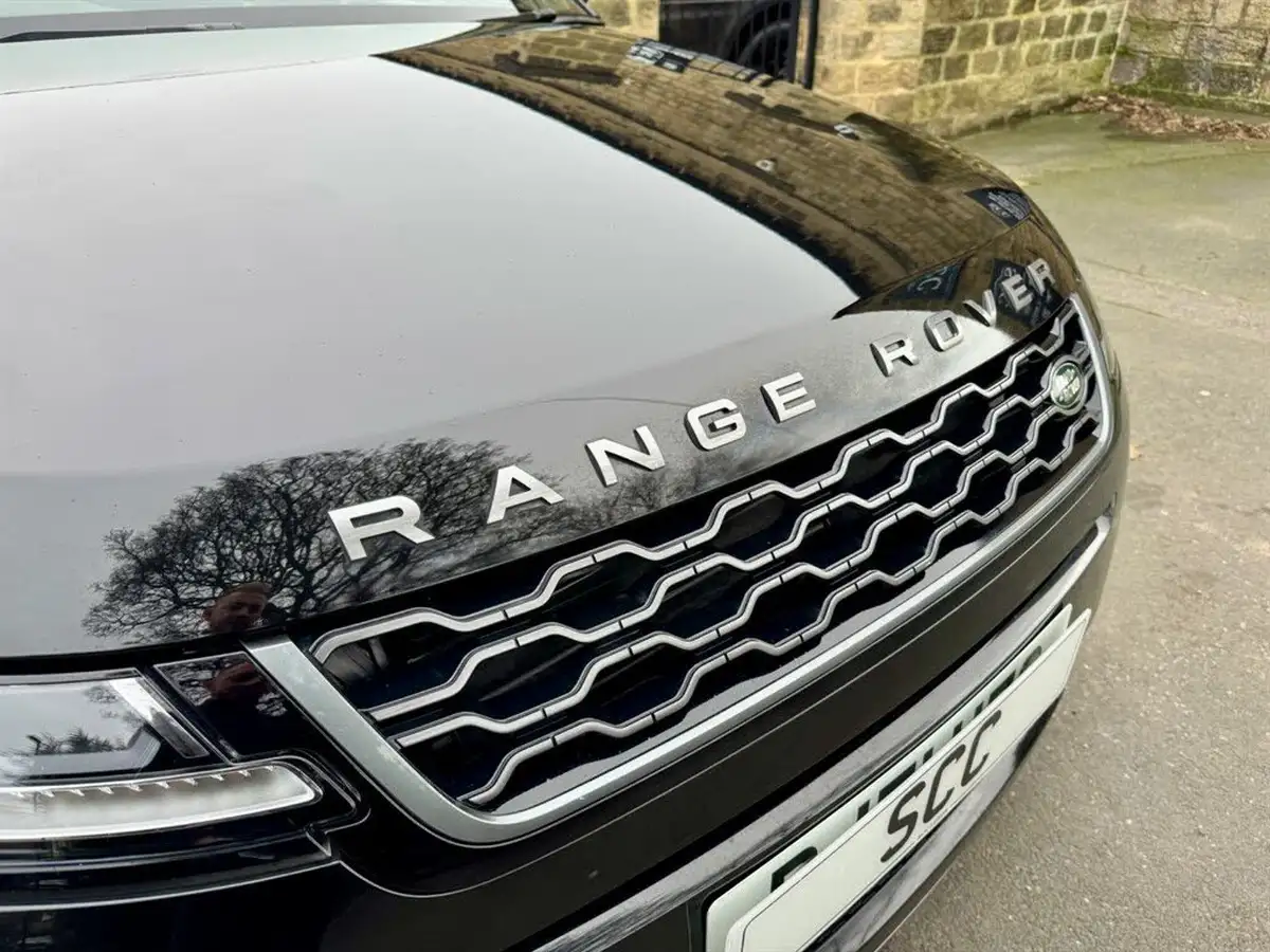 2021-land-rover-range-rover-evoque-15-p300e-r-dynamic-s-big-11