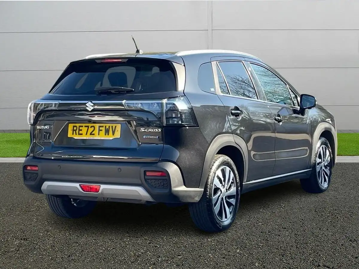 2022-suzuki-s-cross-15-ultra-big-6