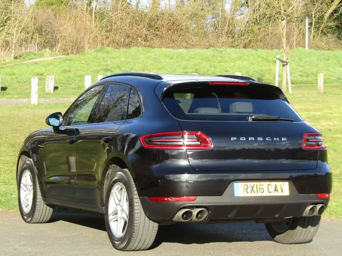 2016-porsche-macan-30td-s-big-31