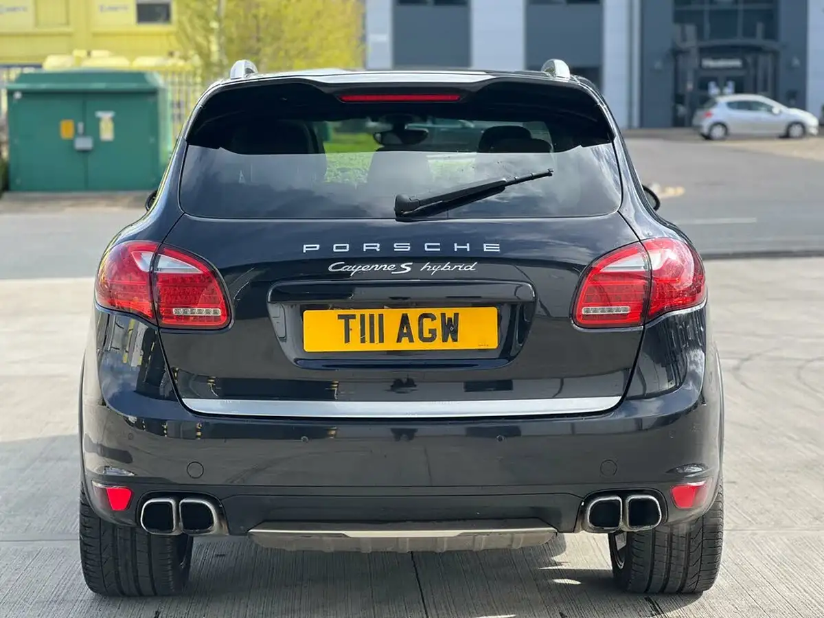2012-porsche-cayenne-30-s-big-10
