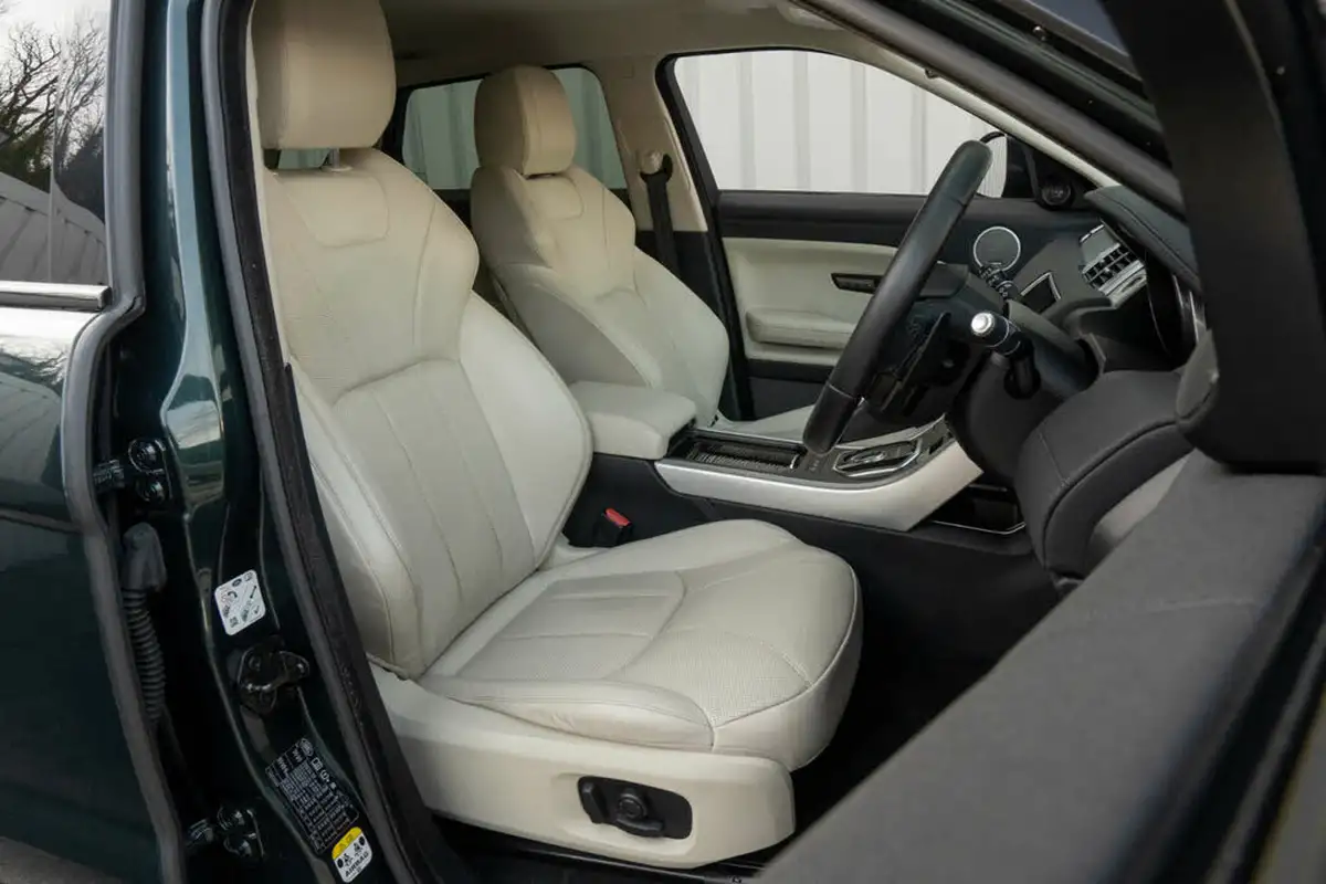 2016-land-rover-range-rover-evoque-20td4-hse-dynamic-ss-hatchback-5d-auto-big-4