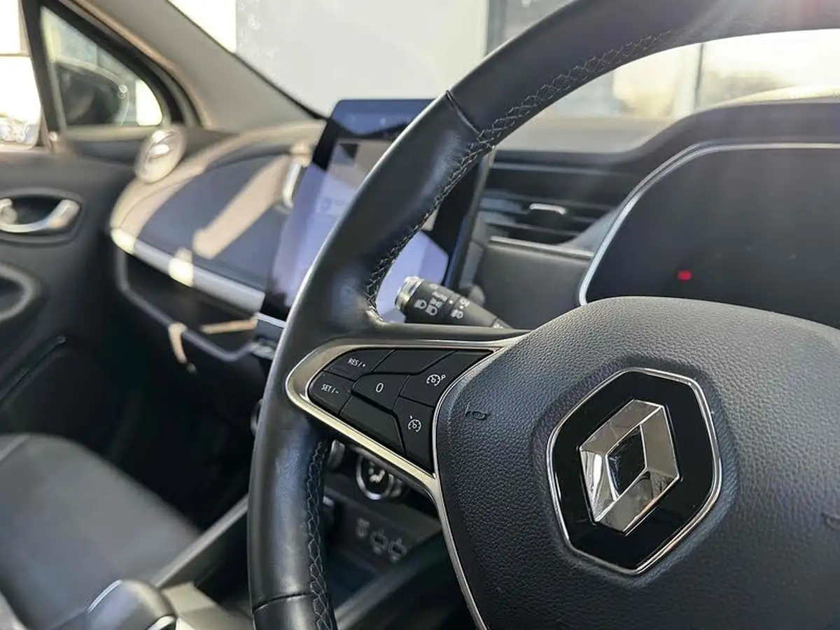 2022-renault-zoe-e-gt-line-big-34
