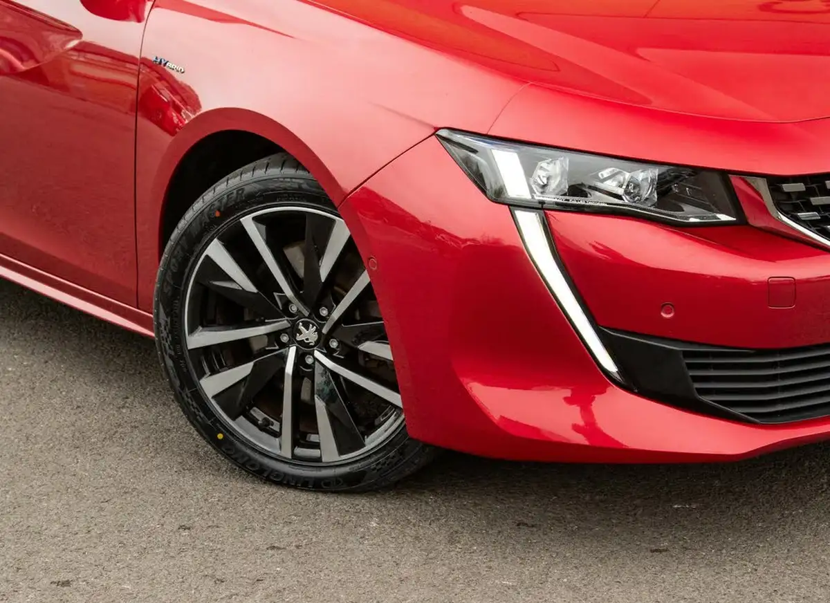 2020-peugeot-508-sw-16-puretech-gt-225bhp-hybrid-e-eat8-big-1